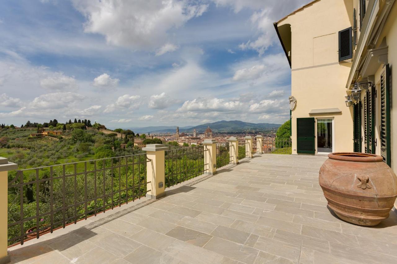 Michelangelo With Swimming Pool Villa Florencia